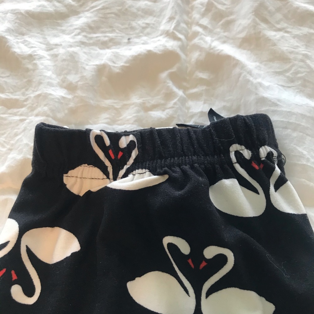 Love Birds Swan Leggings - Picture 5 of 5
